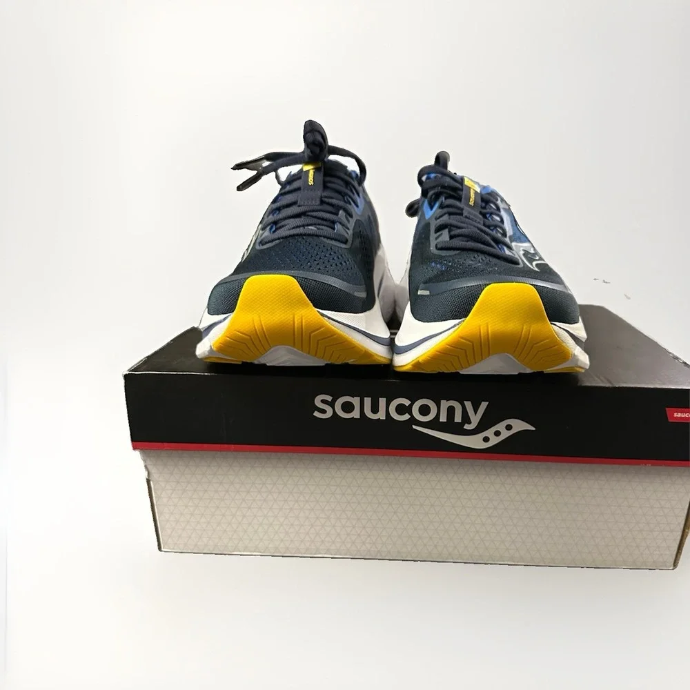 Size 8.5 - Saucony Guide 18 Navy Skydiver